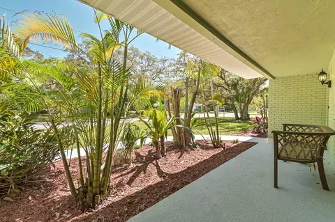 620 Mcintosh Rd, Ormond Beach, FL 32174 photo 2