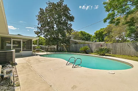 620 Mcintosh Rd, Ormond Beach, FL 32174 photo 3