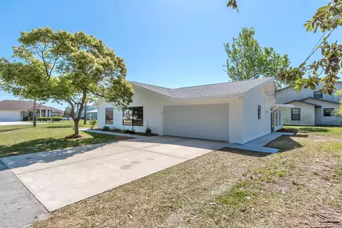 2014 S Riverside Dr, Edgewater, FL 32141 photo 4