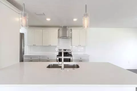 2014 S Riverside Dr, Edgewater, FL 32141 photo 12
