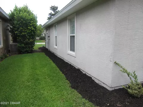 1286 Royal Pointe Ln, Ormond Beach, FL 32174 photo 8