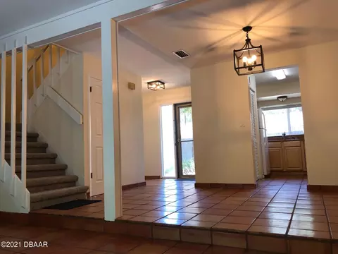 23 Fair Oaks Cir, Ormond Beach, FL 32174 photo 2