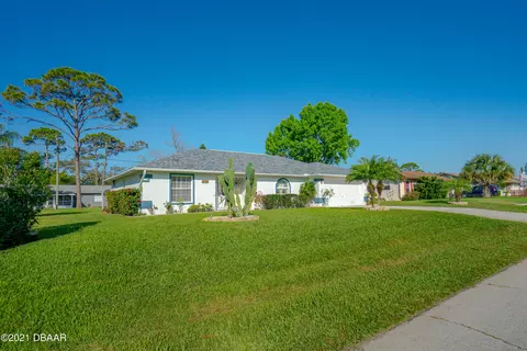 3034 Pine Tree Dr, Edgewater, FL 32141 photo 2