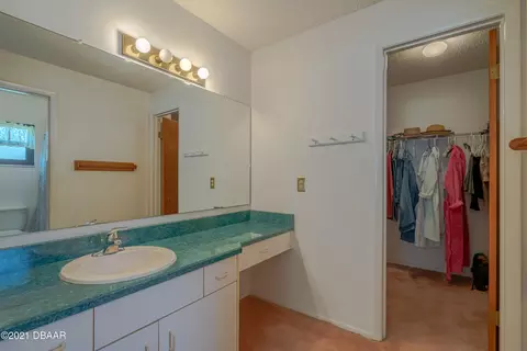 526 Sparrow Dr, Edgewater, FL 32141 photo 15