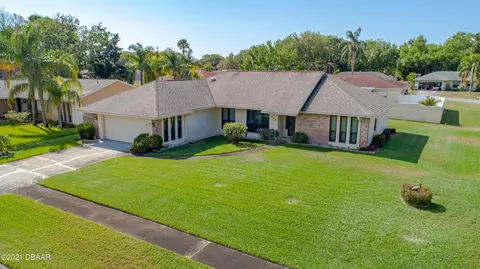 526 Sparrow Dr, Edgewater, FL 32141 photo 8