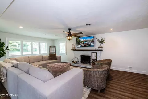 431 John Anderson Dr, Ormond Beach, FL 32176 photo 8