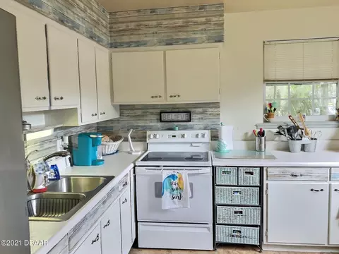 294 S Orchard St, Ormond Beach, FL 32174 photo 4
