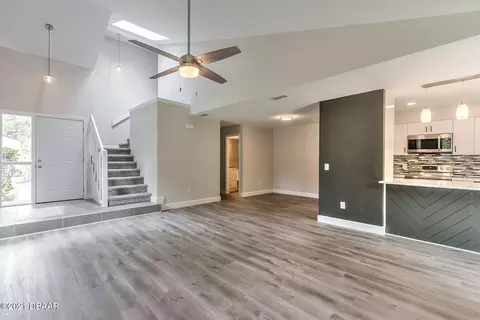 19 Park Ter, Ormond Beach, FL 32174 photo 9
