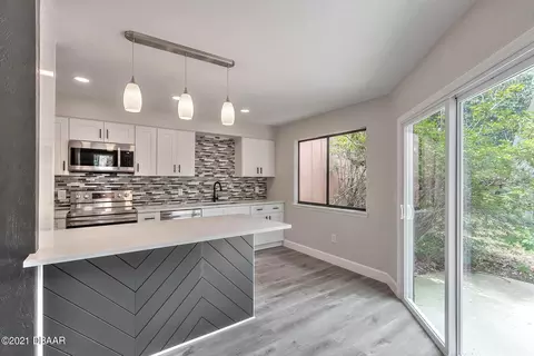 19 Park Ter, Ormond Beach, FL 32174 photo 3