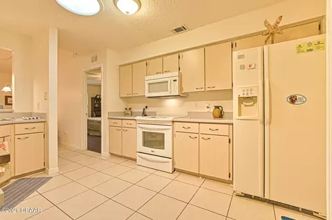 512 Cherrywood Dr, Ormond Beach, FL 32174 photo 5