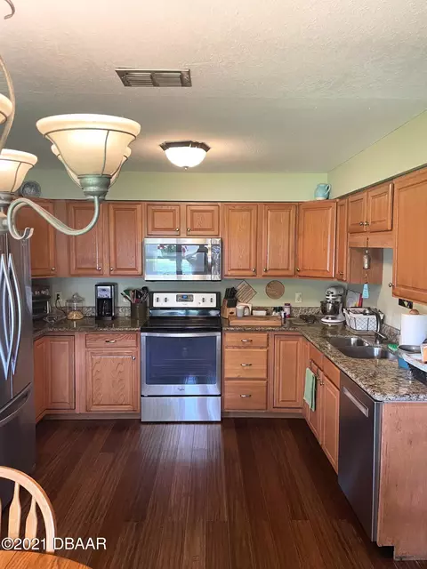 1862 Willow Oak Dr, Edgewater, FL 32141 photo 2