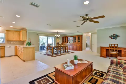 3275 Maverick Ln, Ormond Beach, FL 32174 photo 10