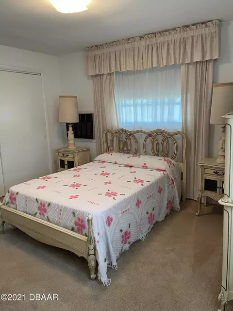 92 N Capri Dr, Ormond Beach, FL 32174 photo 9