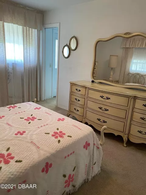 92 N Capri Dr, Ormond Beach, FL 32174 photo 10