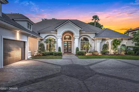 577 N Beach St, Ormond Beach, FL 32174 photo 2