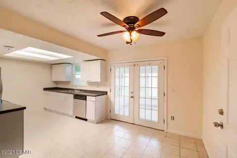 3005 Pine Tree Dr, Edgewater, FL 32141 photo 5