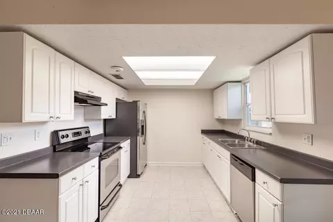 3005 Pine Tree Dr, Edgewater, FL 32141 photo 6