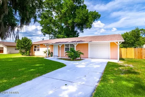3005 Pine Tree Dr, Edgewater, FL 32141 photo 3