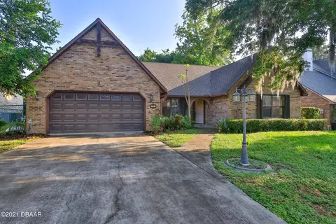 8 Fox Hollow Dr, Ormond Beach, FL 32174 photo 2