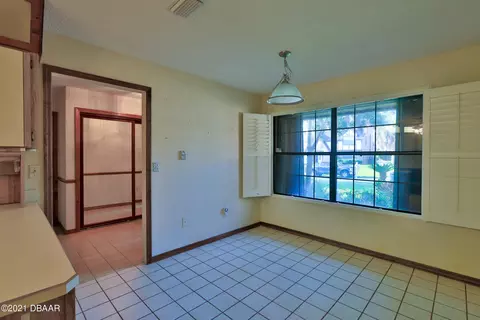 8 Fox Hollow Dr, Ormond Beach, FL 32174 photo 5