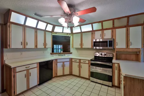 8 Fox Hollow Dr, Ormond Beach, FL 32174 photo 7