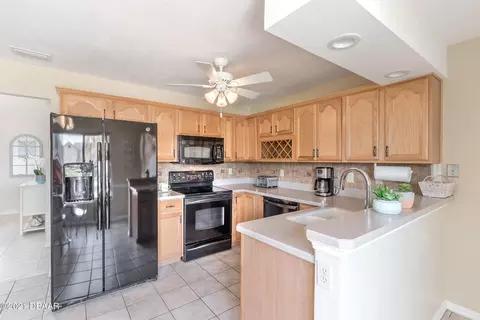19 Julie Dr, Ormond Beach, FL 32176 photo 16