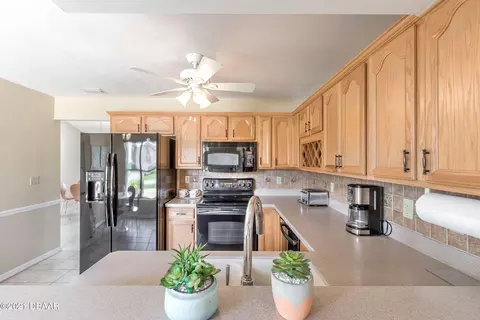 19 Julie Dr, Ormond Beach, FL 32176 photo 13