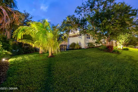 608 N Halifax Dr, Ormond Beach, FL 32176 photo 6