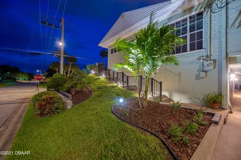 608 N Halifax Dr, Ormond Beach, FL 32176 photo 11