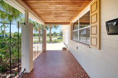 7 Sandra Dr, Ormond Beach, FL 32176 photo 6
