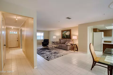 7 Sandra Dr, Ormond Beach, FL 32176 photo 7