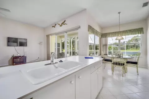 89 Bridgewater Ln, Ormond Beach, FL 32174 photo 5