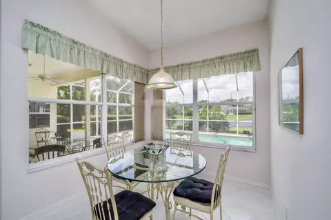 89 Bridgewater Ln, Ormond Beach, FL 32174 photo 9