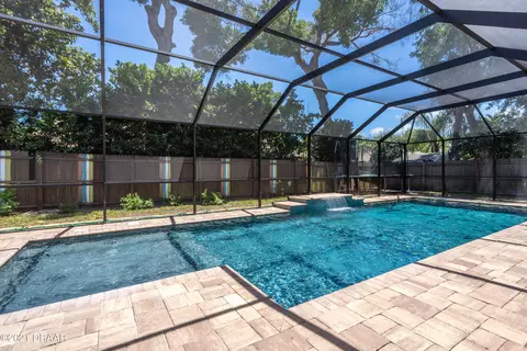 9 Nottingham Dr, Ormond Beach, FL 32174 photo 6