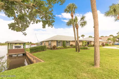 2684 John Anderson Dr, Ormond Beach, FL 32176 photo 4