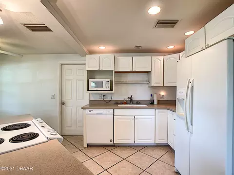 122 Magnolia Ave, Edgewater, FL 32132 photo 24