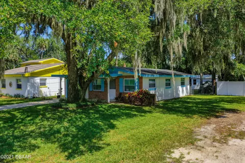 122 Magnolia Ave, Edgewater, FL 32132 photo 2