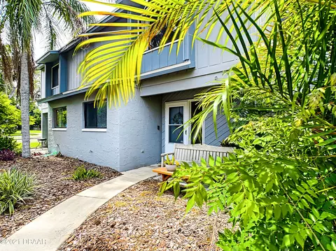 29 Fair Oaks Cir, Ormond Beach, FL 32174 photo 2