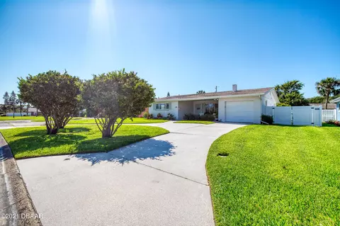 176 Ocean Ter, Ormond Beach, FL 32176 photo 3
