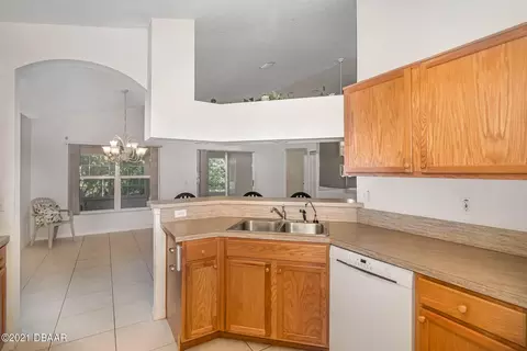 1660 Silverado Dr, Rockledge, FL 32955 photo 9