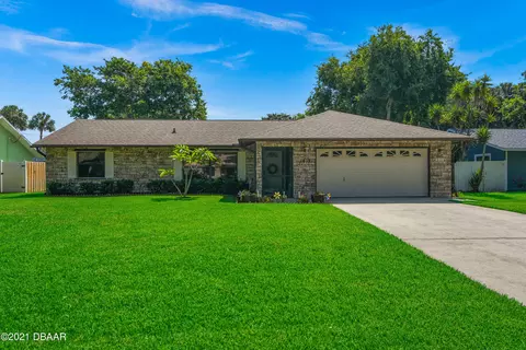 1819 Pine Tree Dr, Edgewater, FL 32132 photo 1