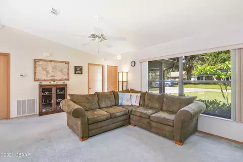 1819 Pine Tree Dr, Edgewater, FL 32132 photo 3