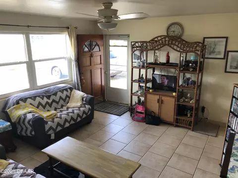 29 Seabreeze Dr, Ormond Beach, FL 32176 photo 11