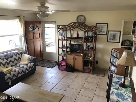 29 Seabreeze Dr, Ormond Beach, FL 32176 photo 5