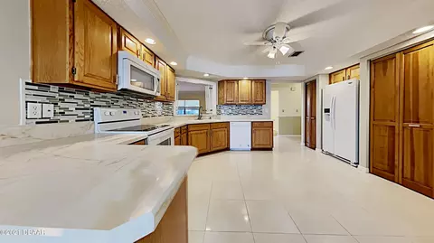 7 Southern Pine Trl, Ormond Beach, FL 32174 photo 4