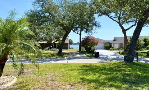 1420 Oak Forest Dr, Ormond Beach, FL 32174 photo 5