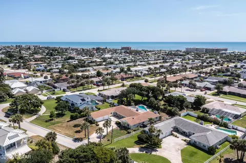 2265 John Anderson Dr, Ormond Beach, FL 32176 photo 2