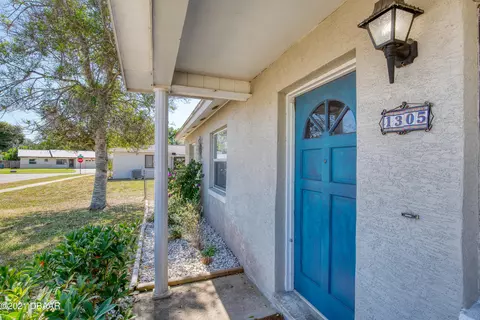 1305 Fairway Ave, Ormond Beach, FL 32174 photo 6
