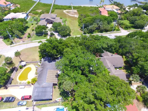 602 N Riverside Dr, Edgewater, FL 32132 photo 3