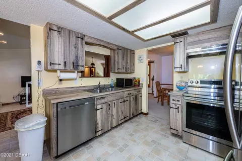 1780 Maplewood Dr, Edgewater, FL 32132 photo 12